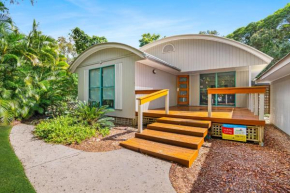 7 Belle Court Rainbow Shores Fully ducted aircon. Pets welcome